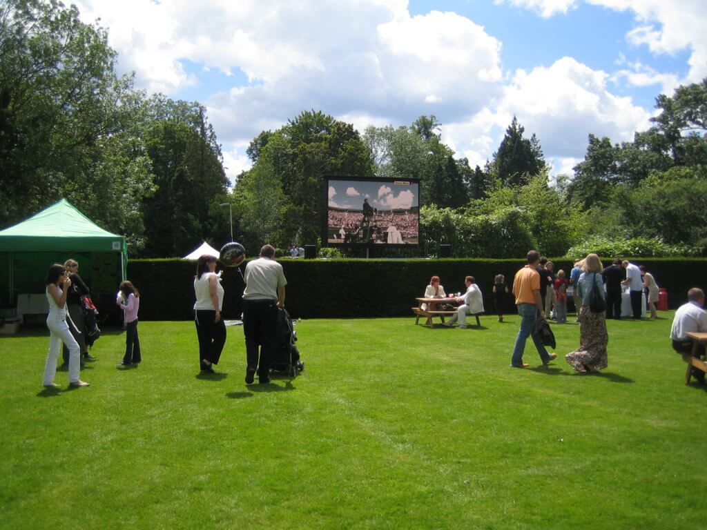 outside Led screen for hire