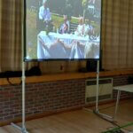 free standing projection screen